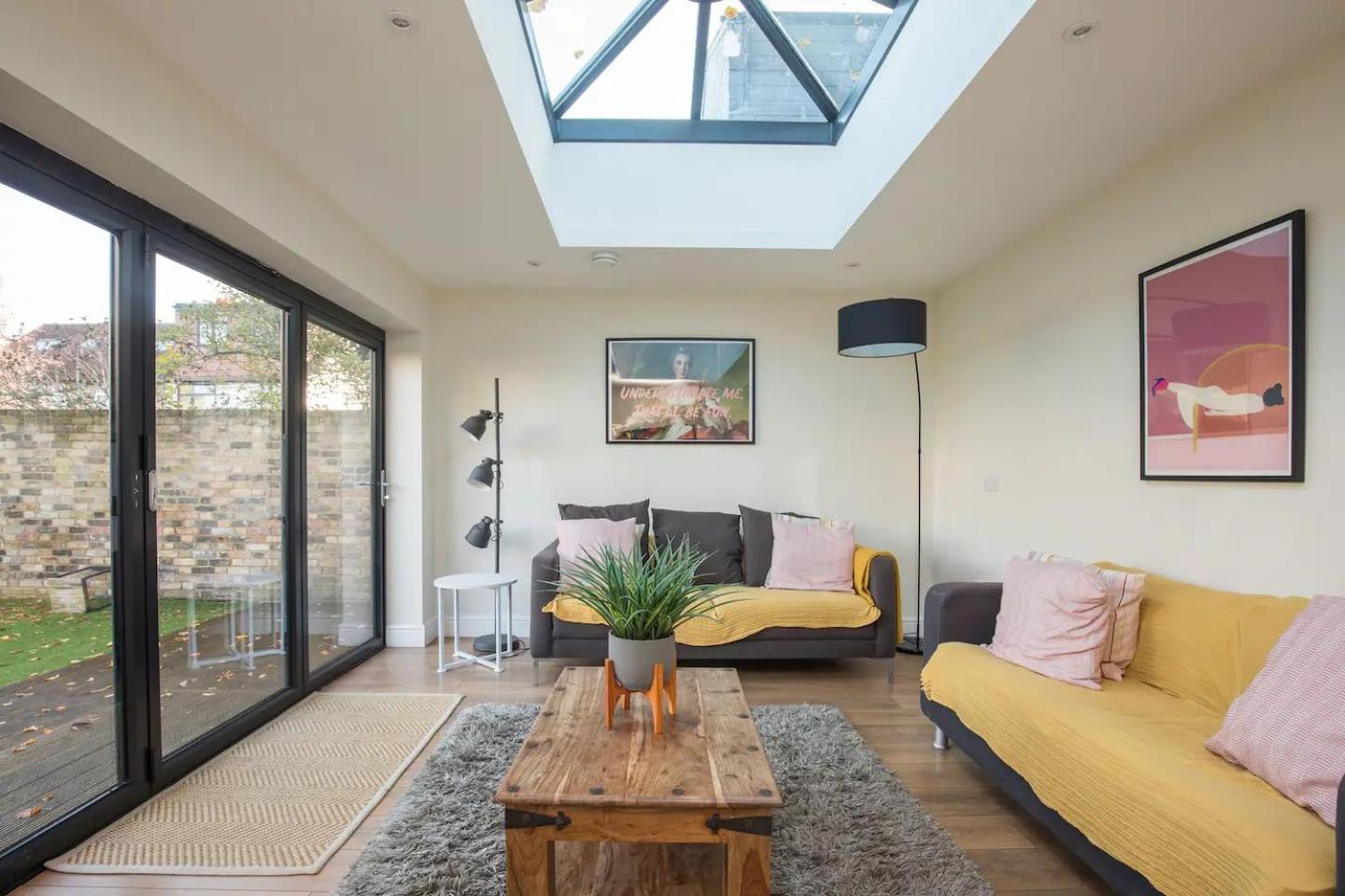 Grand Victorian House, Parking & River Walks Windsor Exteriör bild